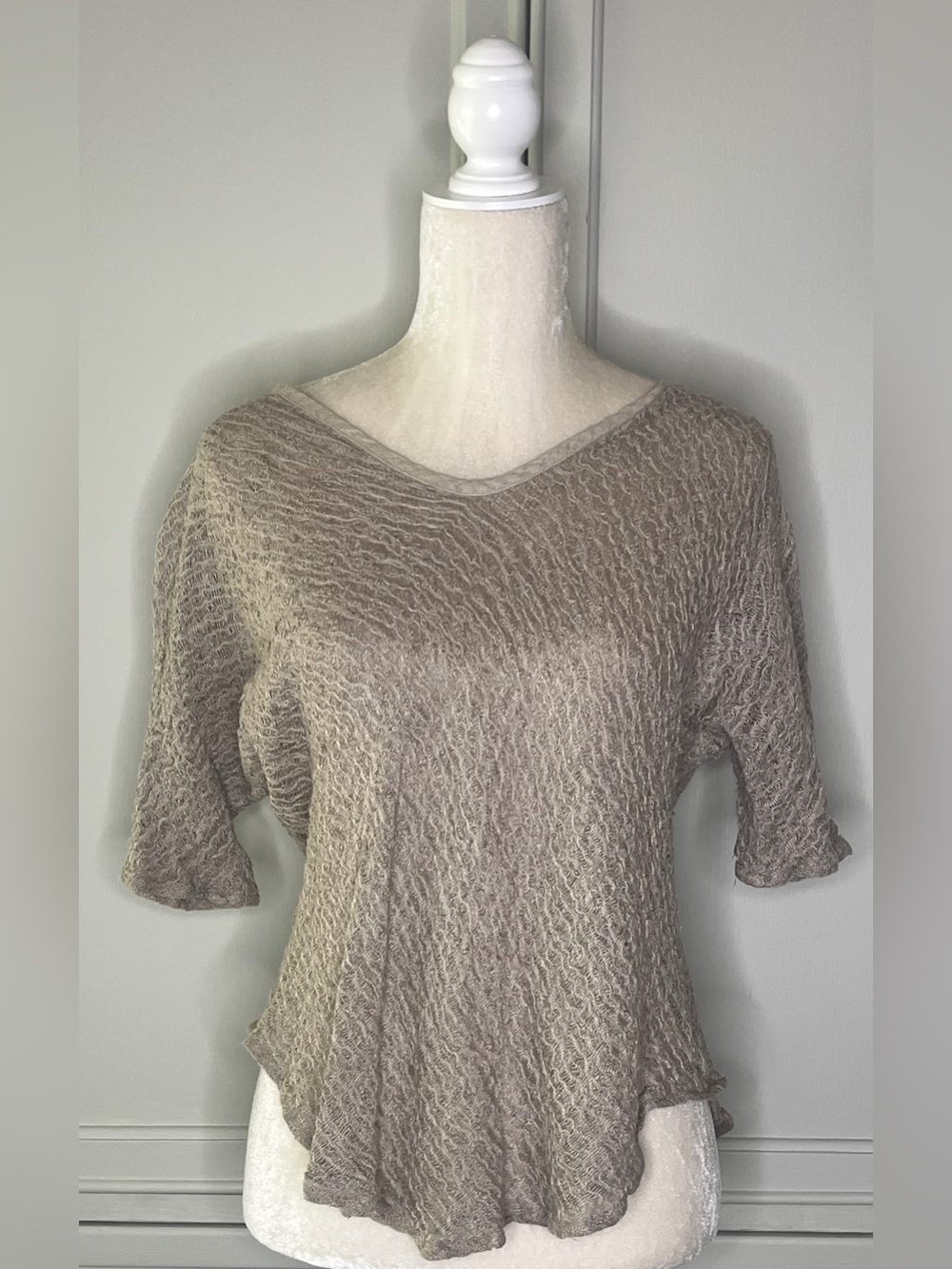 Women's Taupe Textured V-Neck Tunic Top